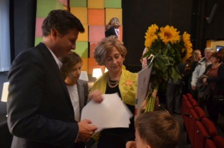 dyrektor_festiwalu_grazyna_karwowska-winiarek_i_rzecznik_praw_dziecka_minister_marek_michalak.jpg
