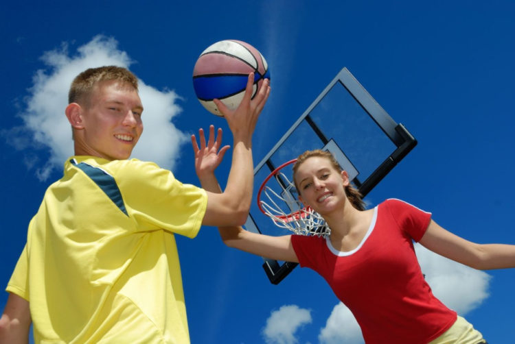 Sport przez zabawę