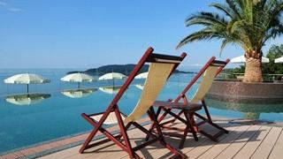 Dokąd i za ile Polacy udają się na wakacje?