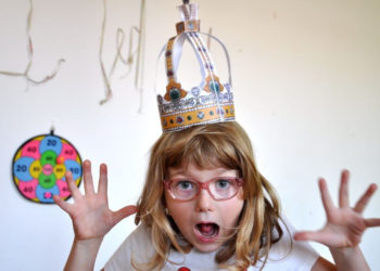 ZAJĘCIA: Plastycznie rzecz biorąc z mamą i z tatą