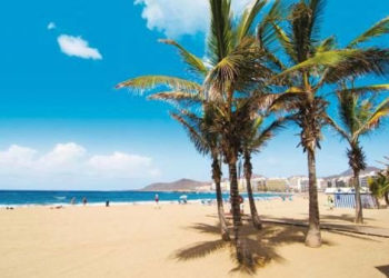 Wyspy Kanaryjskie: jesienno-zimowy przebój polskich turystów