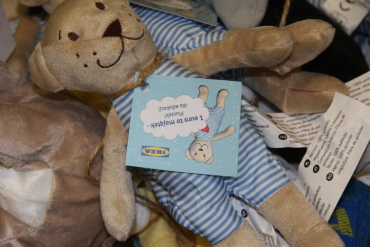 Pluszaki dla dzieci  Podsumowanie kampanii „1 euro to majątek – Pluszaki dla edukacji”