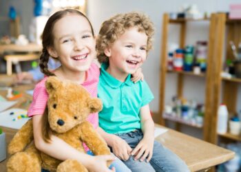 MINIMINI+ I TELETOON+ ZAPRASZAJĄ DO UDZIAŁU  W OGÓLNOPOLSKIM KONKURSIE  NA NAJLEPSZĄ KSIĄŻKĘ DZIECIĘCĄ