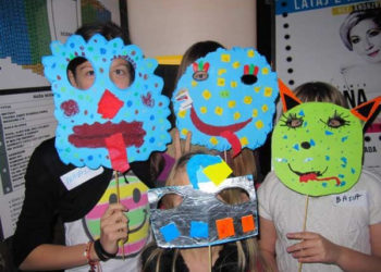 WARSZTATY:  WARSZTATY PLASTYCZNE DLA DZIECI   ODBYWAJĄCE SIĘ PODCZAS SPEKTAKLI W OCH-TEATRZE – od 16.03.2013