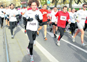 Sportowa majówka: biegacze wystartują w Biegu Flagi i Konstytucji