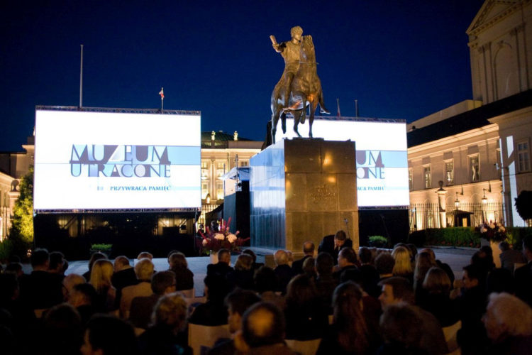 MUZEUM;  „Muzeum Utracone” już po raz czwarty w Noc Muzeów.  W tym roku również na Stadionie Narodowym! – 18.05.2013