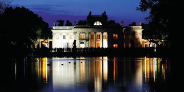 POZNAJ HISTORIĘ PAŁACU NA WYSPIE Z AUDIO-PRZEWODNIKIEM! Muzeum Łazienki Królewskie wprowadza edukacyjne narzędzie interaktywne