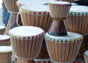 IMPREZA: MUZYCZNE SPOTKANIA NA FRANCUSKIEJ – Zagrajmy pod Baobabem! – 15.06-31.08.2013