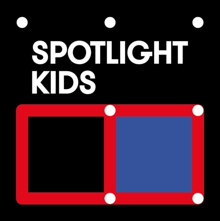 SPOTLIGHT KIDS W MUZEUM NEONÓW