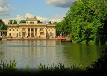 SALONY MUZYCZNE W ŁAZIENKACH KRÓLEWSKICH