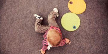 „TUUUADAAA” – PRZEDSTAWIENIE LALKOWE DLA MALUSZKÓW W ŁAZIENKACH KRÓLEWSKICH