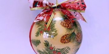 WARSZTATY ZDOBIENIA BOMBEK W RAMACH CYKLU „SOBOTA DLA MAŁYCH I DUZYCH”