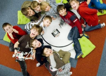 PORA NA LEGO STWORA – ZAJĘCIA Z ROBOTYKI DLA DZIECI 6-9 LAT!