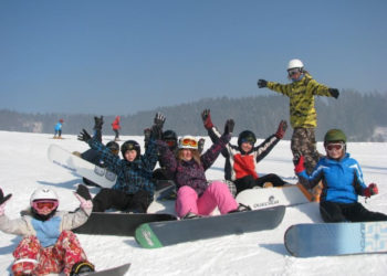 Odlotowy snowboard na zimowiskach KOGIS (11 – 16 lat)