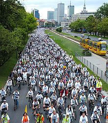 Kwietniowa Warszawska Masa Krytyczna – Rowery na buspasy