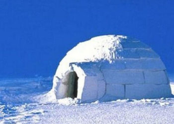 WARSZTATY KRAJOZNAWCZO-ARTYSTYCZNE. MALUJEMY ŚWIAT