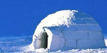 WARSZTATY KRAJOZNAWCZO-ARTYSTYCZNE. MALUJEMY ŚWIAT