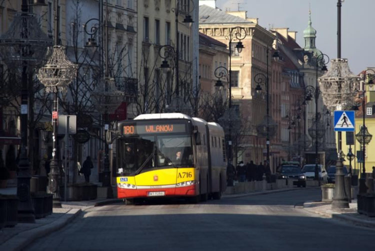 Zgromadzenia publiczne w dniu 10 kwietnia