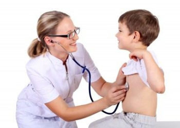 Jak płacić 4 razy mniej za preparaty nawadniające, gdy dziecko ma biegunkę?