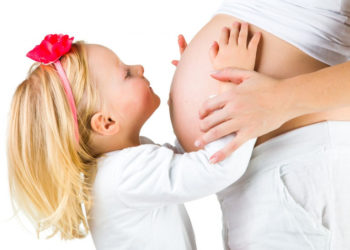 Stres w ciąży – jak radzić sobie z trudnymi emocjami w czasie oczekiwania na dziecko