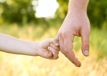 Coraz więcej ojców na urlopach