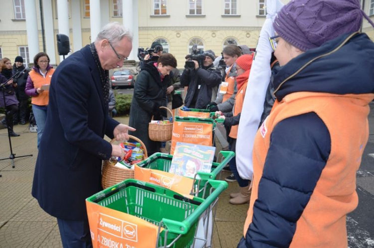 Przyłącz się do Świątecznej Zbiórki Żywności