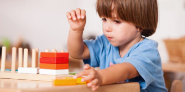 Jak skutecznie rozwiązywać problemy z koncentracją uwagi i pamięcią u dzieci?
