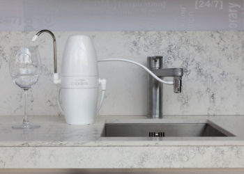 Jak skutecznie walczyć z chlorem, metalami ciężkimi i kamieniem w kuchni?