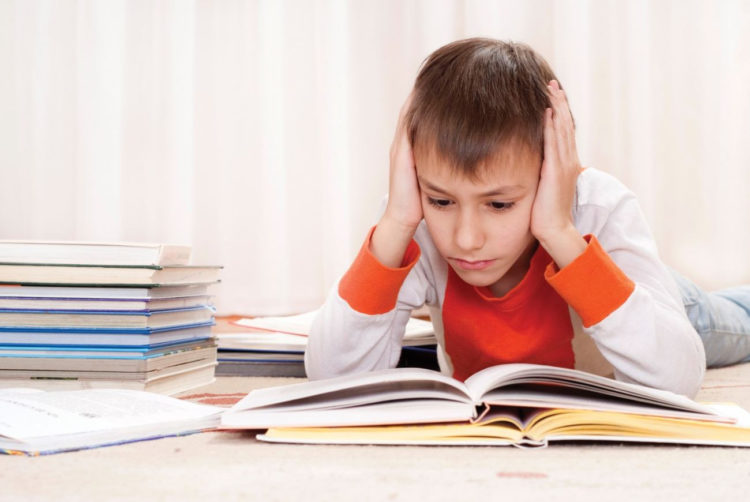 Ile czasu dzieci odrabiają lekcje?