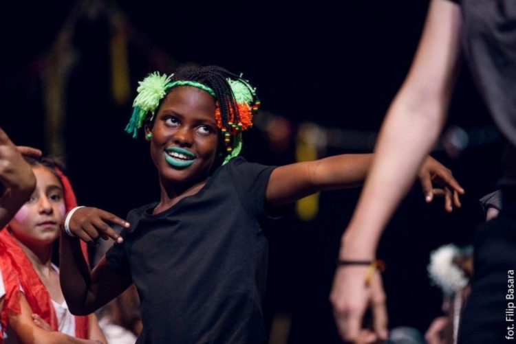 Odważne dzieci ponownie opanują Warszawę