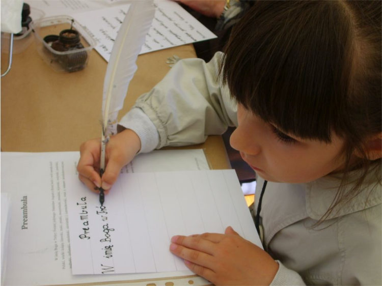 Zajęcia historyczne dla rodzin W 224. ROCZNICĘ UCHWALENIA USTAWY RZĄDOWEJ