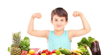 Koniec niezdrowych przekąsek w szkołach  – nowe przepisy żywieniowe