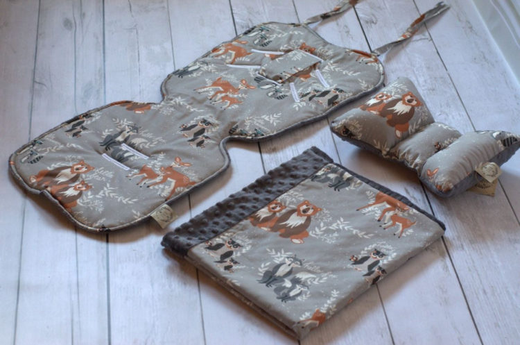 Zestaw do wózka: kocyk, poduszka kokardka i wkład do wózka