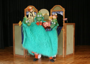 Trzy królewny odwiedzą dzieci w Łomiankach – bezpłatny spektakl teatralny