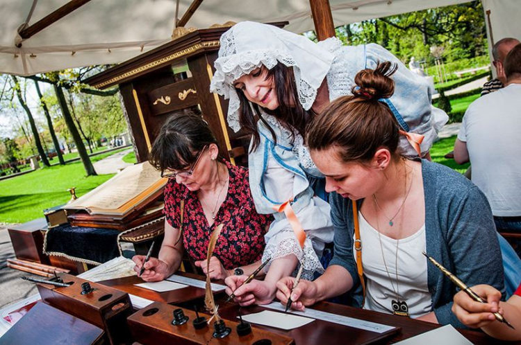 PARKOWANIE Z KSIĄŻKĄ