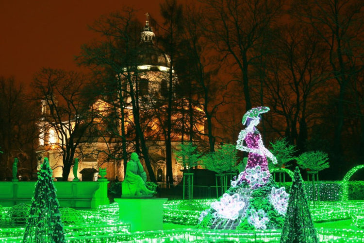 KRÓLEWSKI OGRÓD ŚWIATŁA – plenerowa wystawa Muzeum Pałacu Króla Jana III w Wilanowie