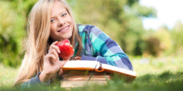 Czy dieta ma wpływ na proces dojrzewania nastolatków?