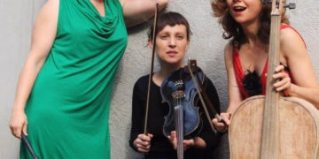 TEATRZYK RAZ-DWA-TRZYK i TAŃCOGRAJKA