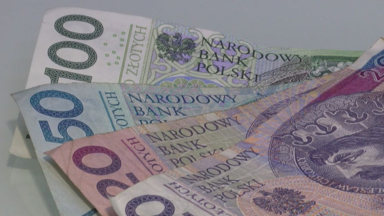 Ile powinno wynosić kieszonkowe?