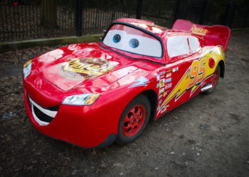 SAMOCHODOWY DZIEŃ DZIECKA W PARKU HANDLOWYM TARGÓWEK