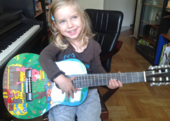 Wakacyjne kursy gry na gitarze – Muzyczna Przystań