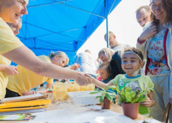 Rodzinny piknik edukacyjno-naukowy w Centrum Zdrowia Dziecka