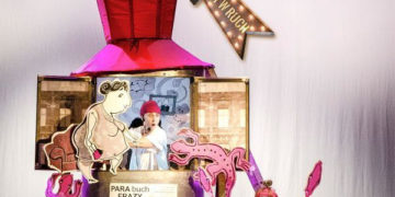 Tuwim Julek – para buch frazy w ruch -spektakl plenerowy dla dzieci w wykonaniu Teatru Małe Mi