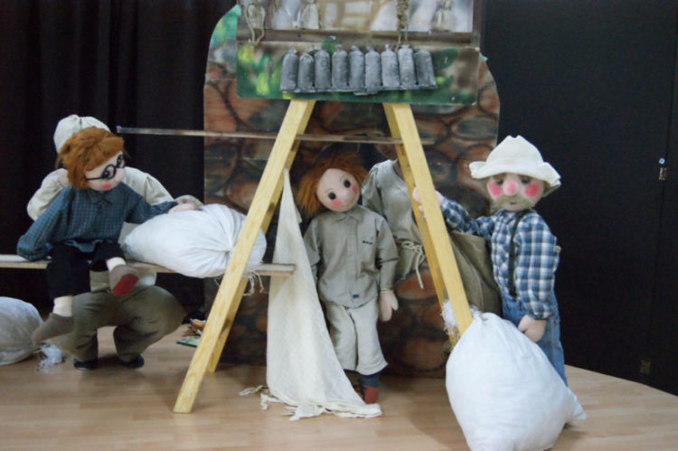 Byś i Dyś odwiedzą dzieci w Piasecznie