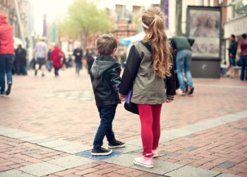 Mamo, tato gdzie jesteś? Co powinno wiedzieć dziecko, gdy się zgubi?