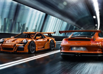 PRZYJDŹ I ZOBACZ…  NATURALNEJ WIELKOŚCI PORSCHE 911 GT3 RS Z KLOCKÓW LEGO!