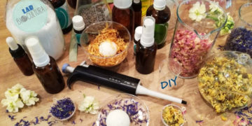 BIOCULTURA ZAPRASZA STARSZE DZIECI NA WARSZTATY DIY – TWORZENIE KWIATOWYCH KUL KĄPIELOWYCH