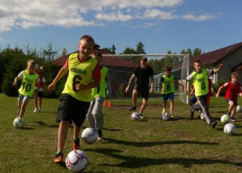 GDY PIŁKA JEST NAJWAŻNIEJSZA – POMYSŁ NA WAKACJE