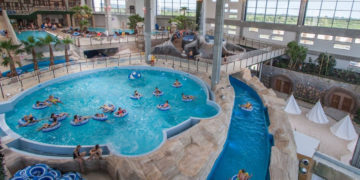 GDZIE WARTO WYBRAĆ SIĘ NA WAKACJE Z DZIECKIEM?