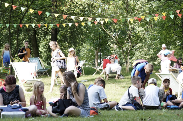 LETNIE DNI NUDY park wilanowski